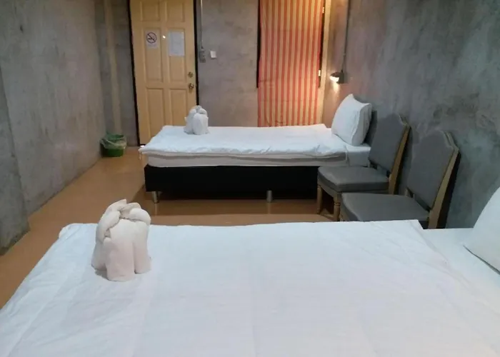 Oyo 560 Chang Suvarnabhumi Hotel